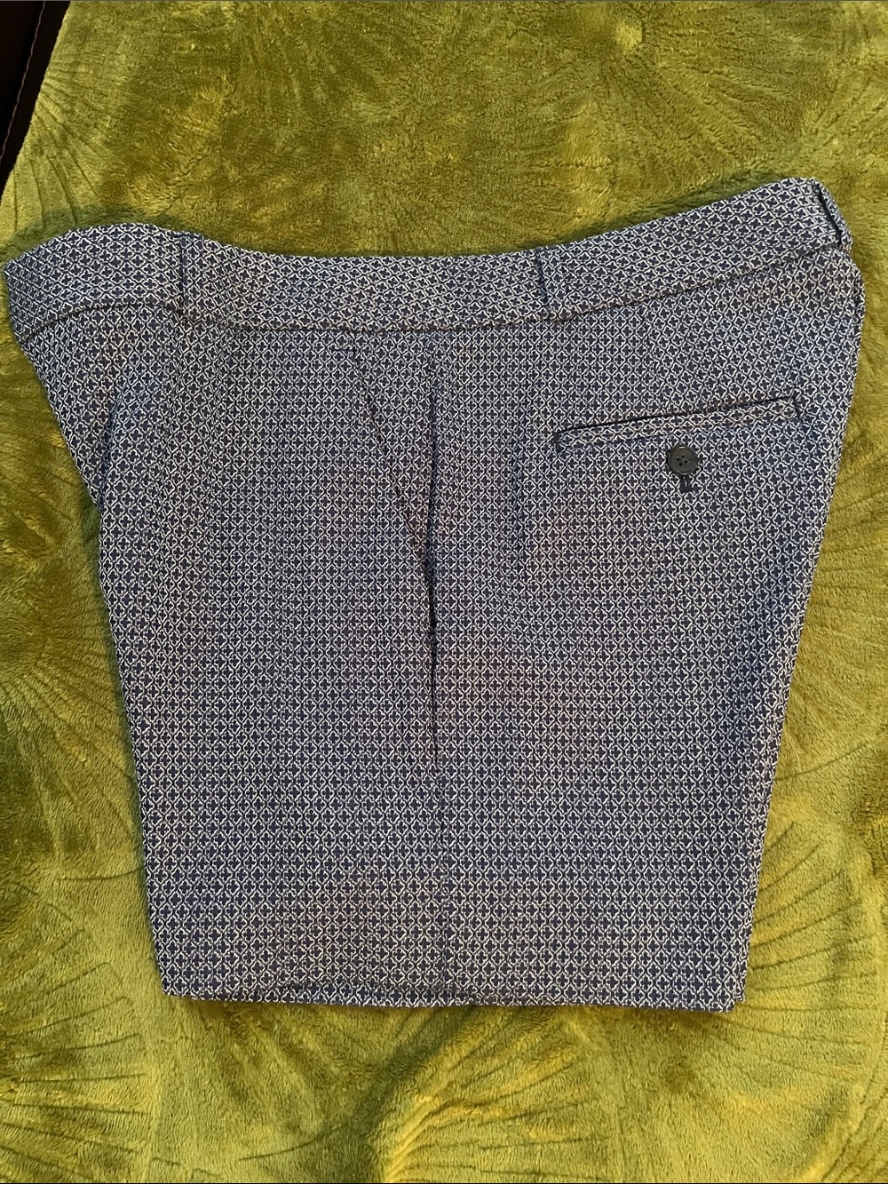 Banana Republic Navy & White Patterned Women's Flat Front Shorts